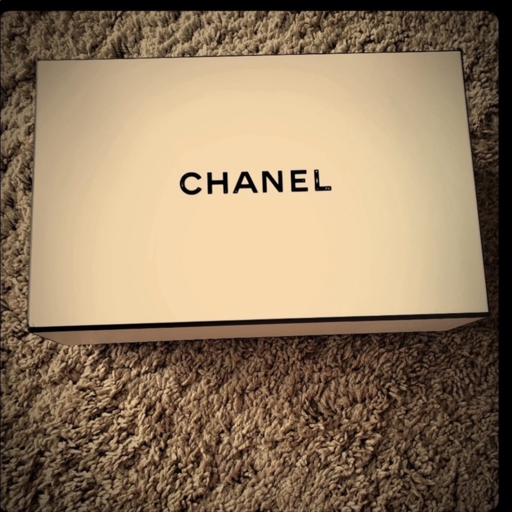 Authentic CHANEL Gift Box with Original Packaging